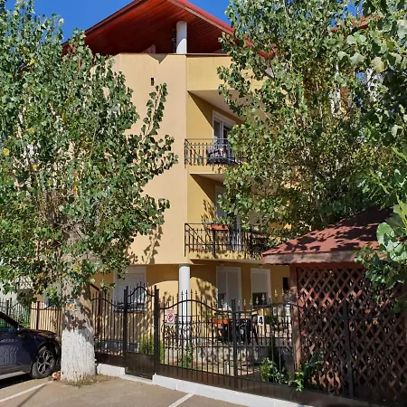 Club Cristal Apartament